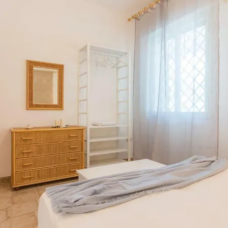 Del Pero By Thepuglia Torre Lapillo